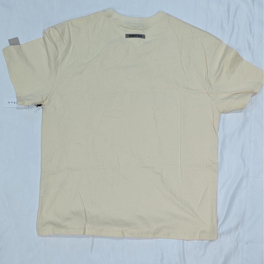 BRAND NEW Fear of God Essentials T-Shirt Cream Applique Logo SS20 Pacsun Size M - Picture 2 of 9